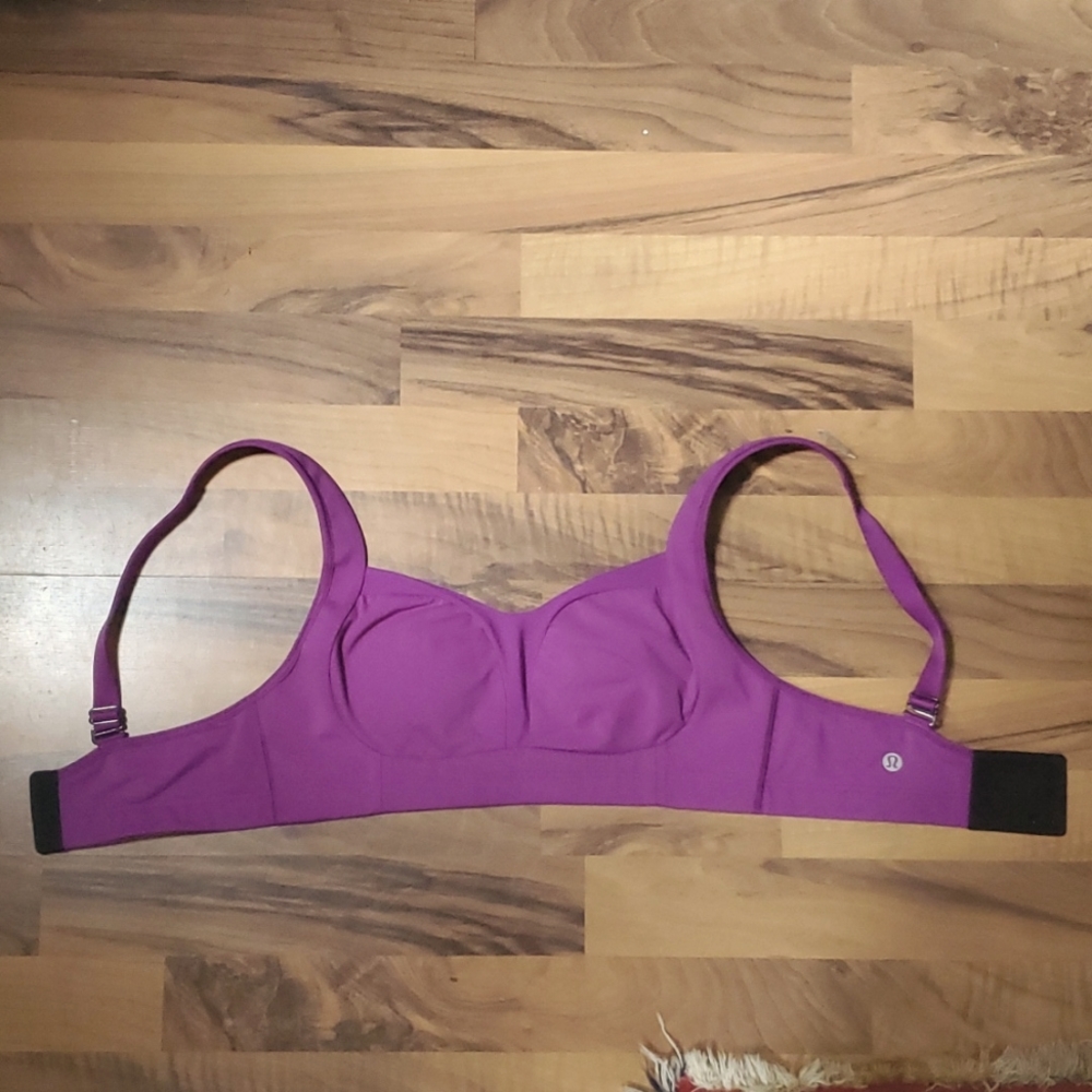 34d lululemon purple bra